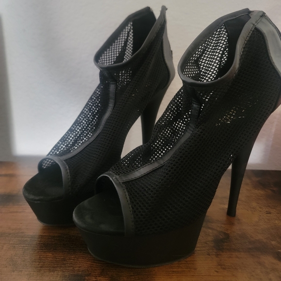 Pleasers Heels - Picture 1 of 5